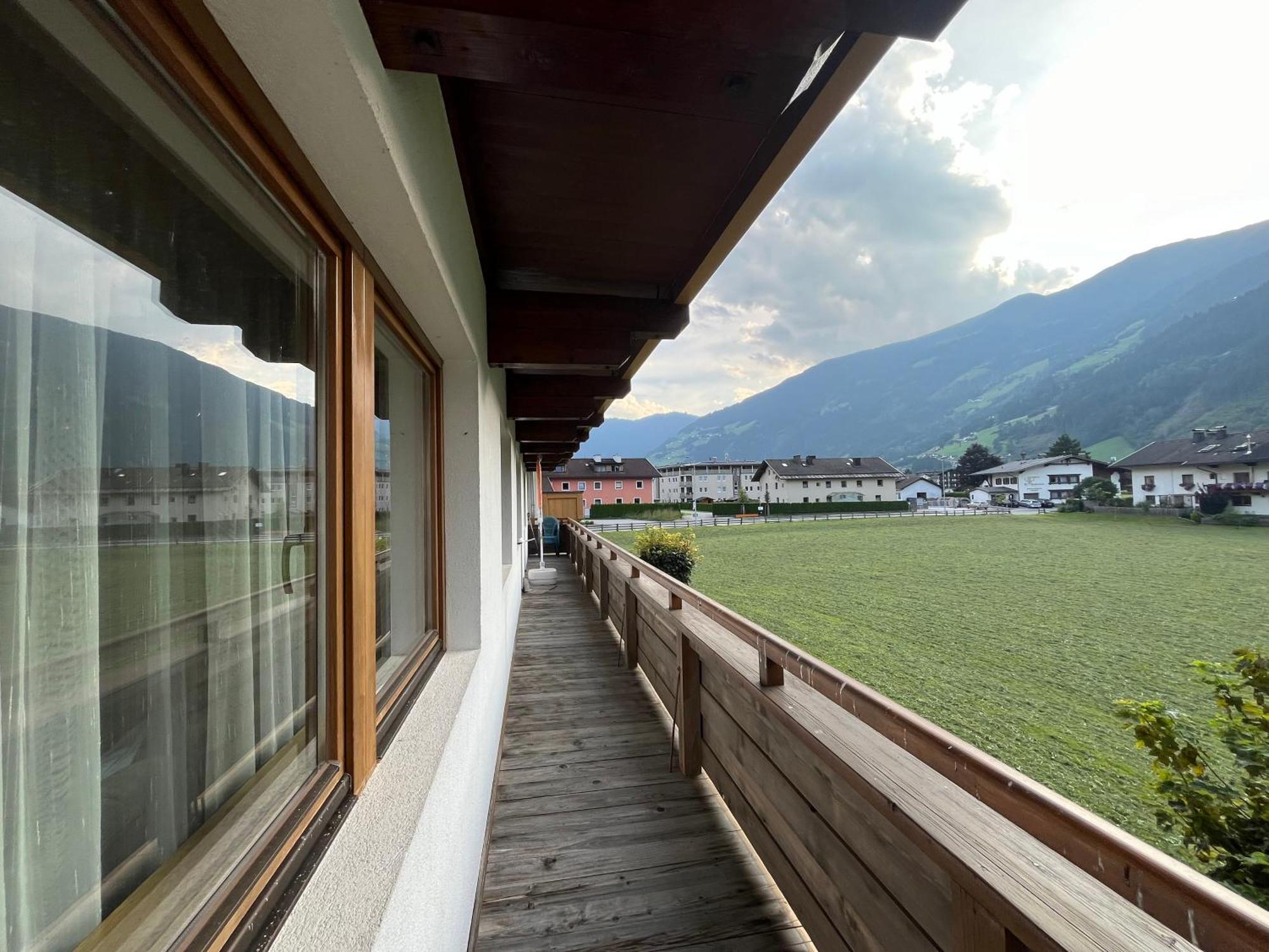 Zell Views Apartments Zell am Ziller Ngoại thất bức ảnh