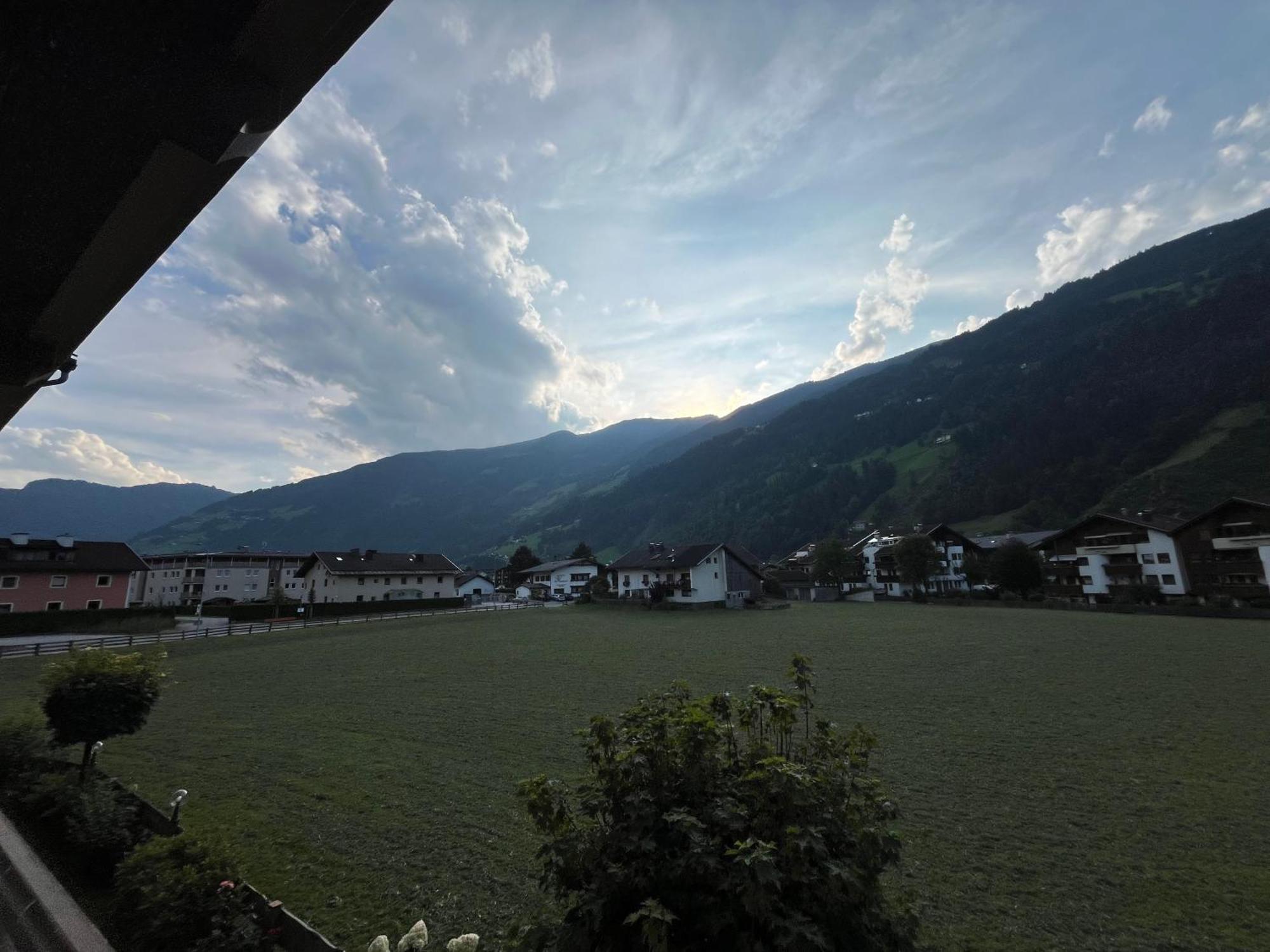 Zell Views Apartments Zell am Ziller Ngoại thất bức ảnh