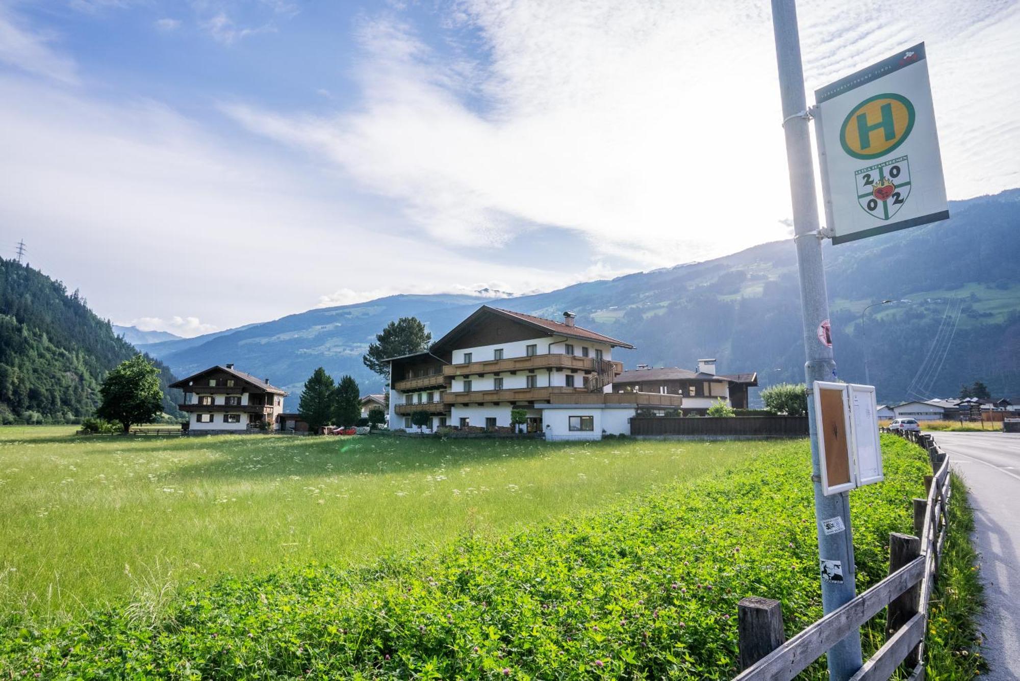 Zell Views Apartments Zell am Ziller Ngoại thất bức ảnh
