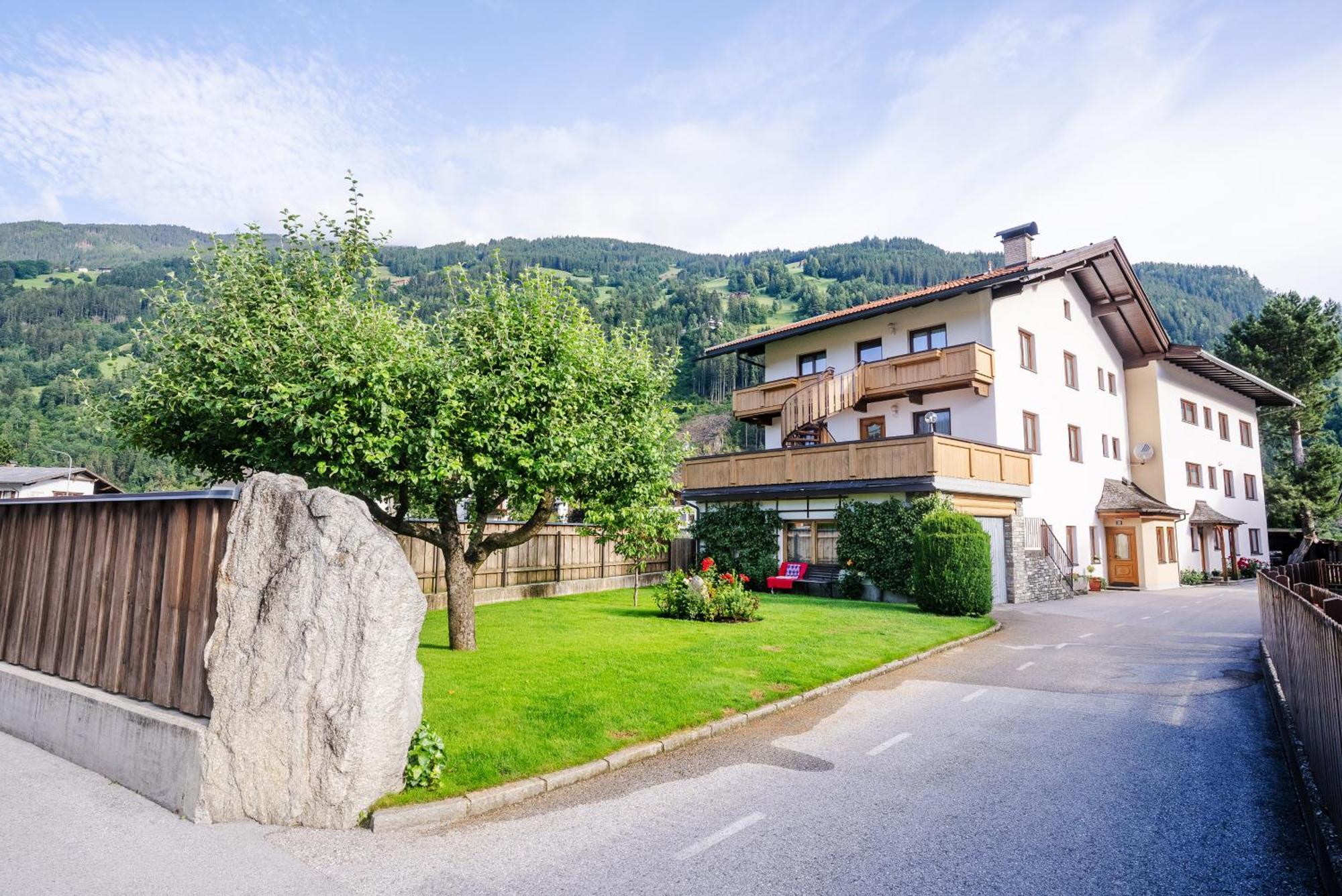 Zell Views Apartments Zell am Ziller Ngoại thất bức ảnh